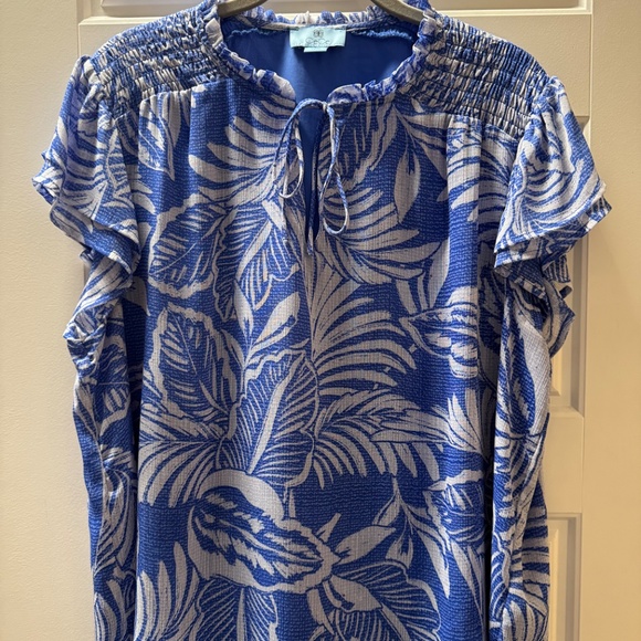 CeCe Blue Tropical Leaf Print Flutter Sleeve Blouse – Size XL - Picture 3 of 4